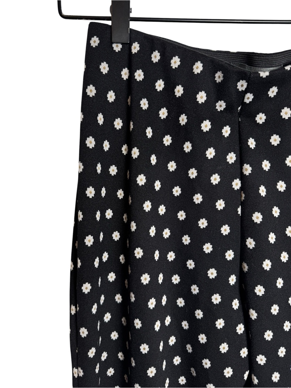Anthropologie Mikayla Cropped Flare Pants Black Daisy Print Ponte Knit